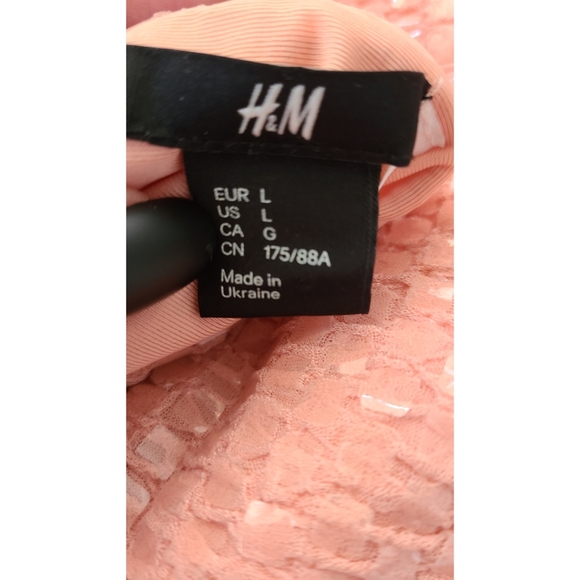 H&M Sequin Peach Pencil Skirt - Picture 3 of 3